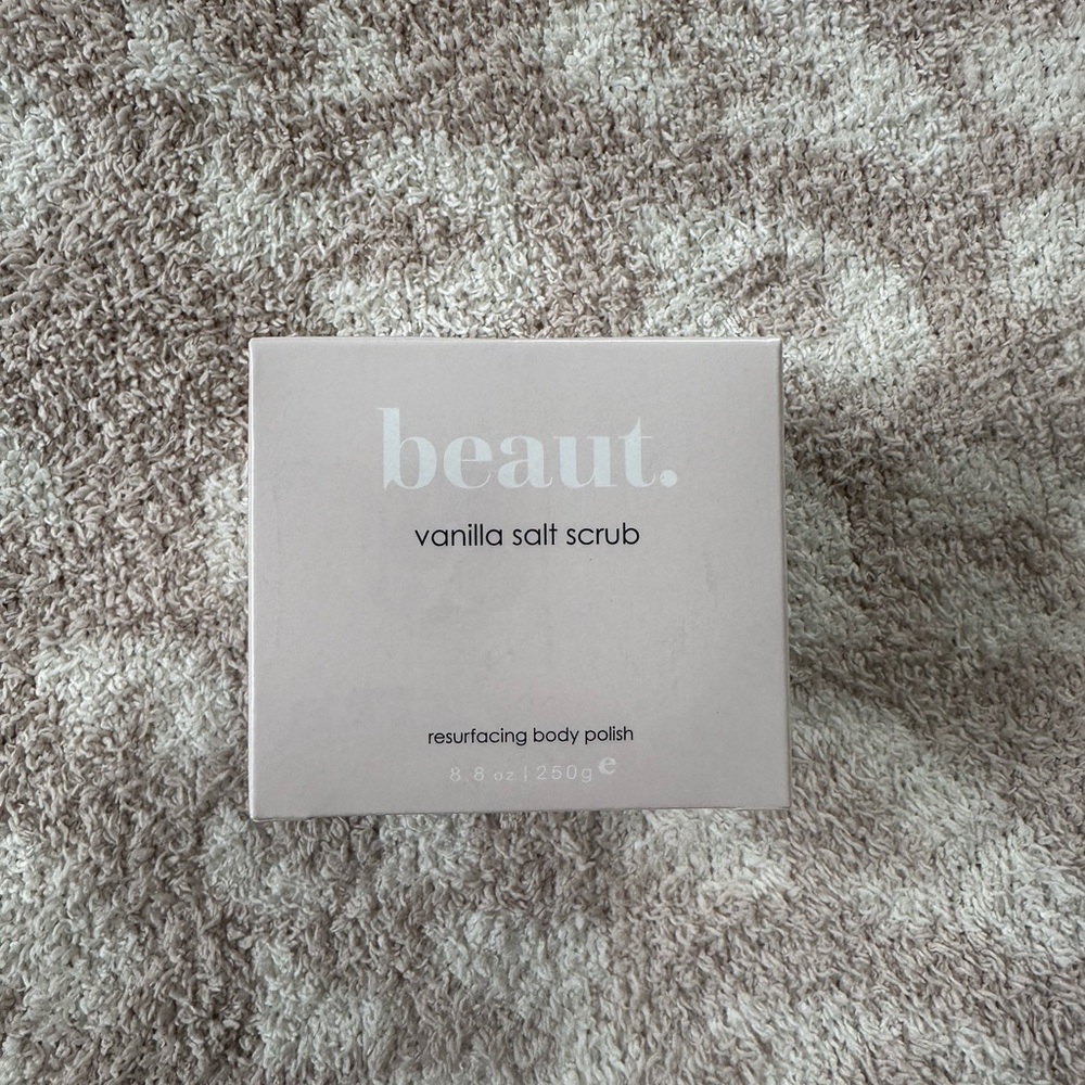 Beaut. Vanilla Salt Scrub
